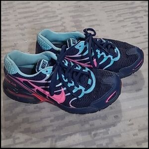 Nike Women's Air Sneakers - Navy, Pink, and Teal Size 7